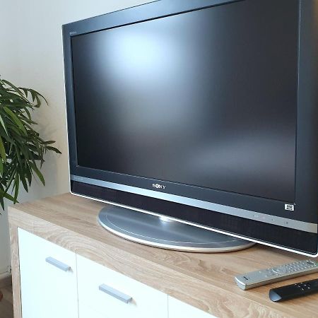 Moderne Wohlfuehloase Zentral In Seenaehe - Pillow Menu, 2 Stk 55" Smart Tvs, Netflix, Disneyplus Uvm Wetter  Luaran gambar