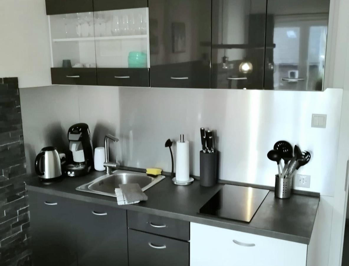 Moderne Wohlfuehloase Zentral In Seenaehe - Pillow Menu, 2 Stk 55" Smart Tvs, Netflix, Disneyplus Uvm Wetter  Luaran gambar